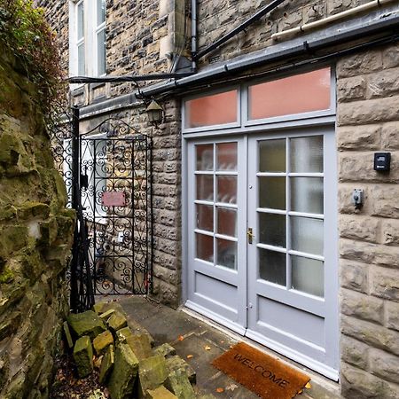 Spacious 3 Bedroom Ground Floor Apartment - 10 Mins From City Centre Leeds  Exterior foto